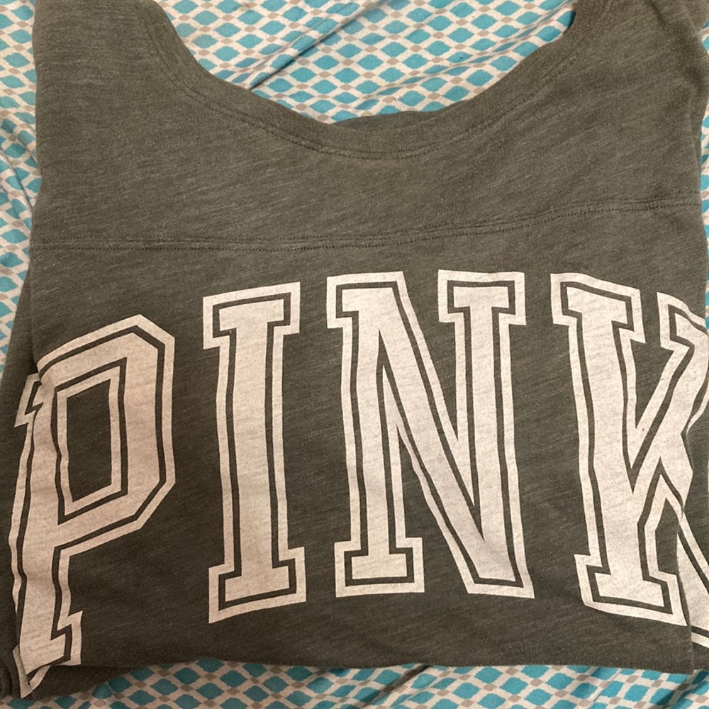 Pink tshirt size large